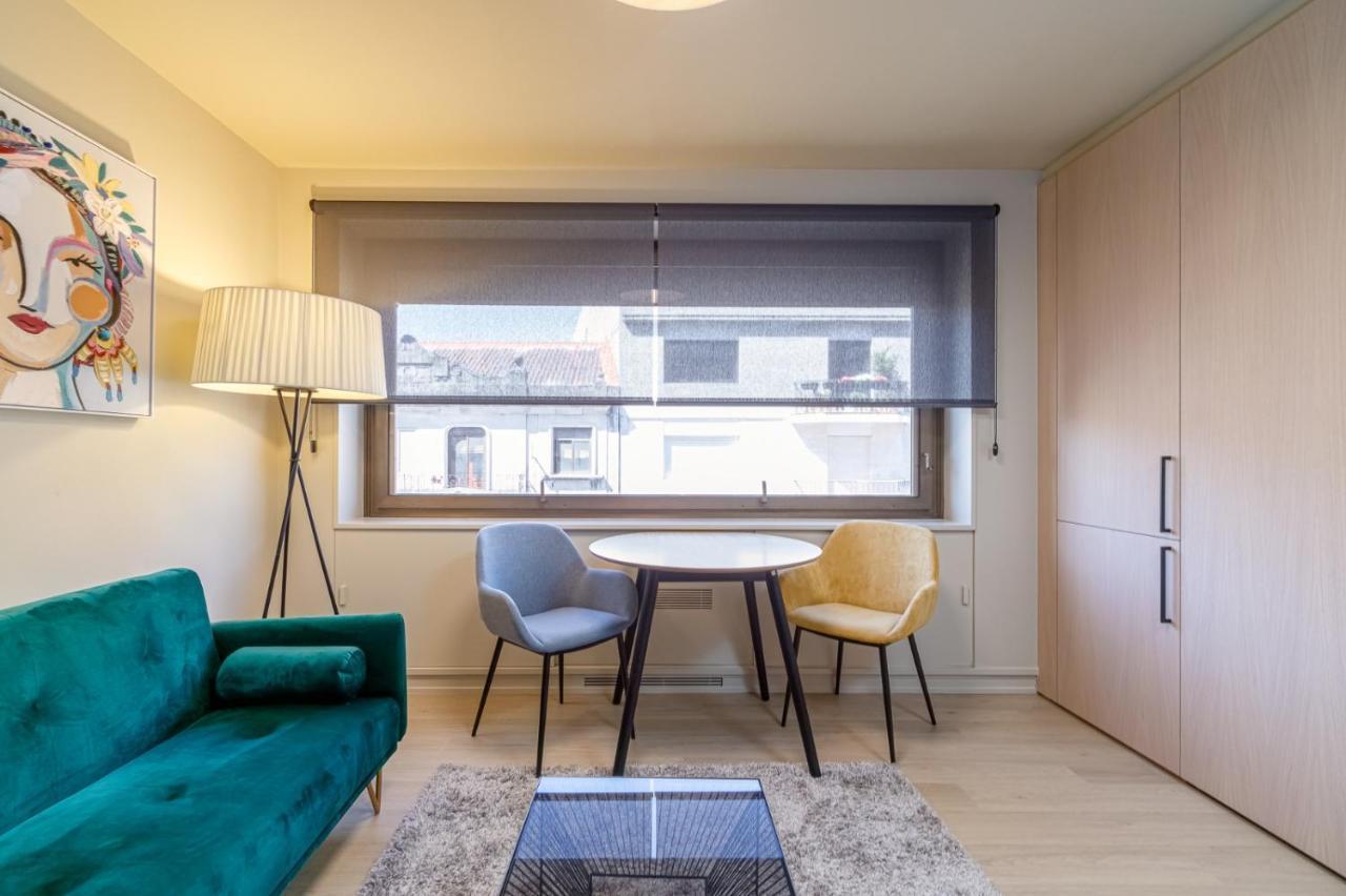 Suite De Lujo Puerta Del Sol+Parking Vigo Exterior photo